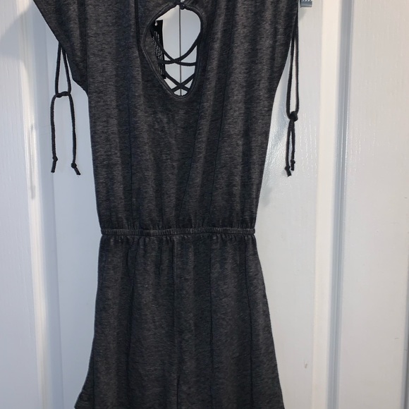 Derek Heart romper NWT size M - Picture 3 of 3